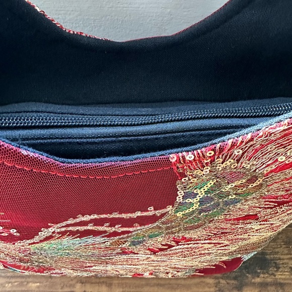 Red Embroidered Satchel, Double Handle Purse, Retro Style With Removable Strap - Picture 4 of 13